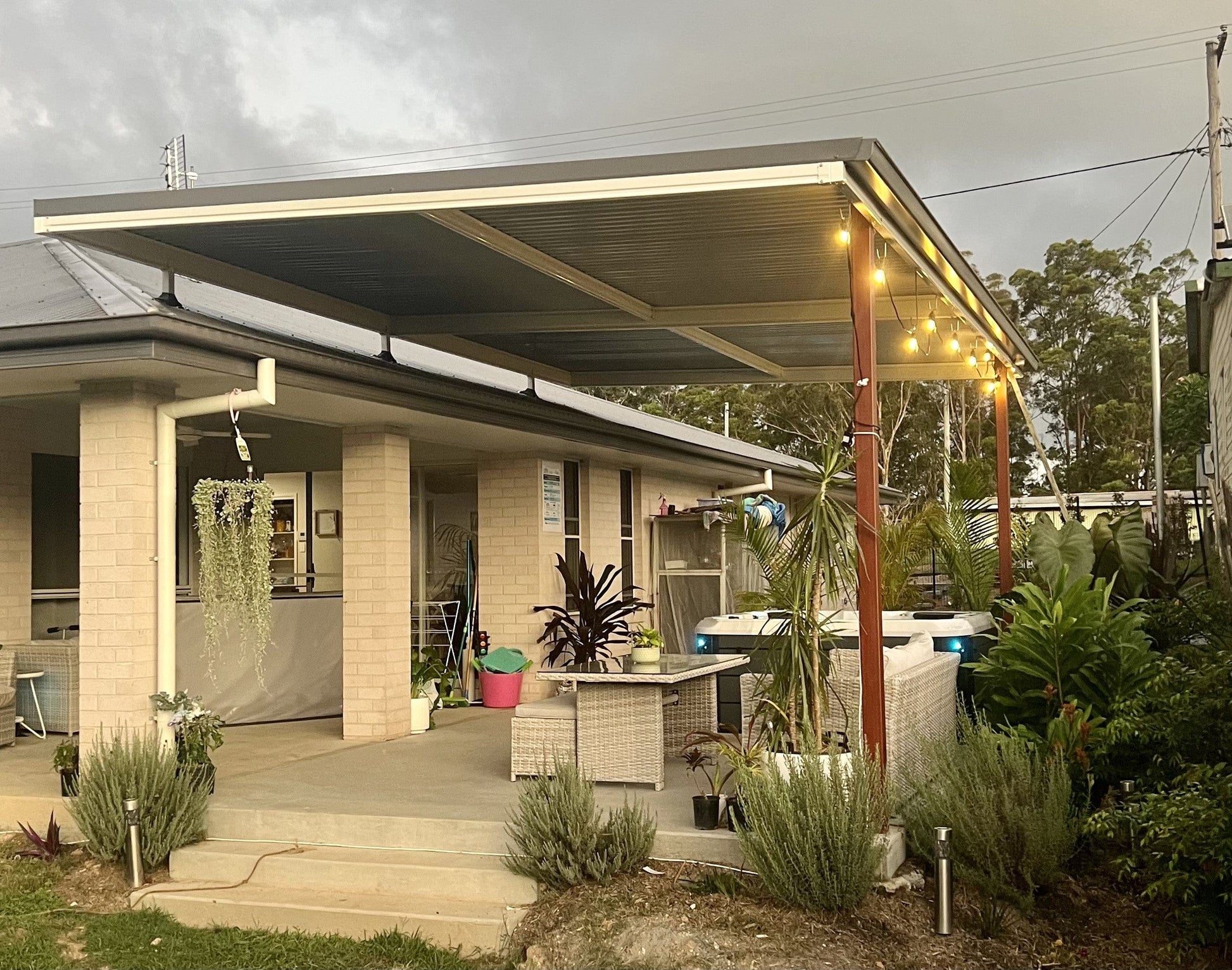 SmartKits Australia Non-Insulated, Flyover Roof- 8m (L) x 5m (W).