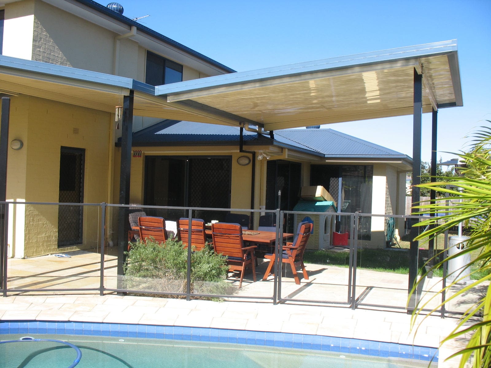 SmartKits Australia Attached, Flat Patio Roof- 11m (L) x 5m (W).