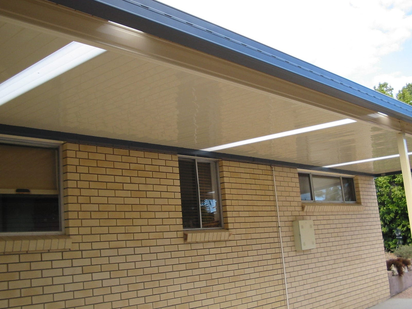 SmartKits Australia Attached, Flat Patio Roof- 12m (L) x 5m (W).