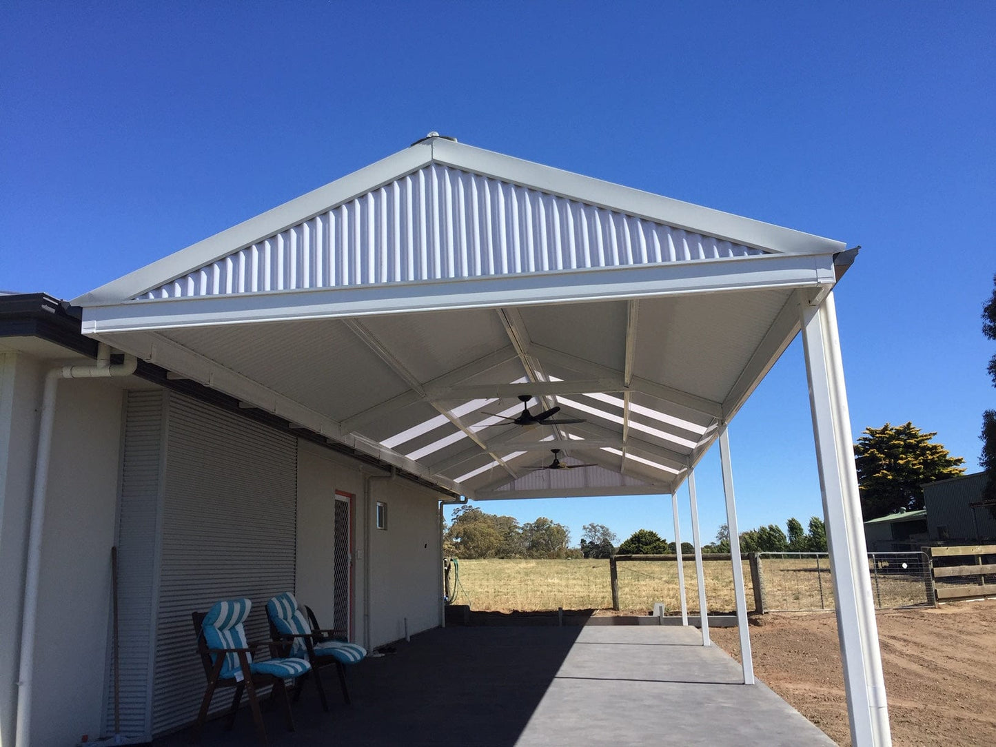 SmartKits Australia Attached, Gable Patio Roof- 3m (L) x 3m (W).