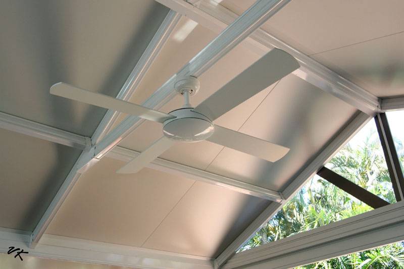 SmartKits Australia Attached, Gable Patio Roof- 3m (L) x 3m (W).