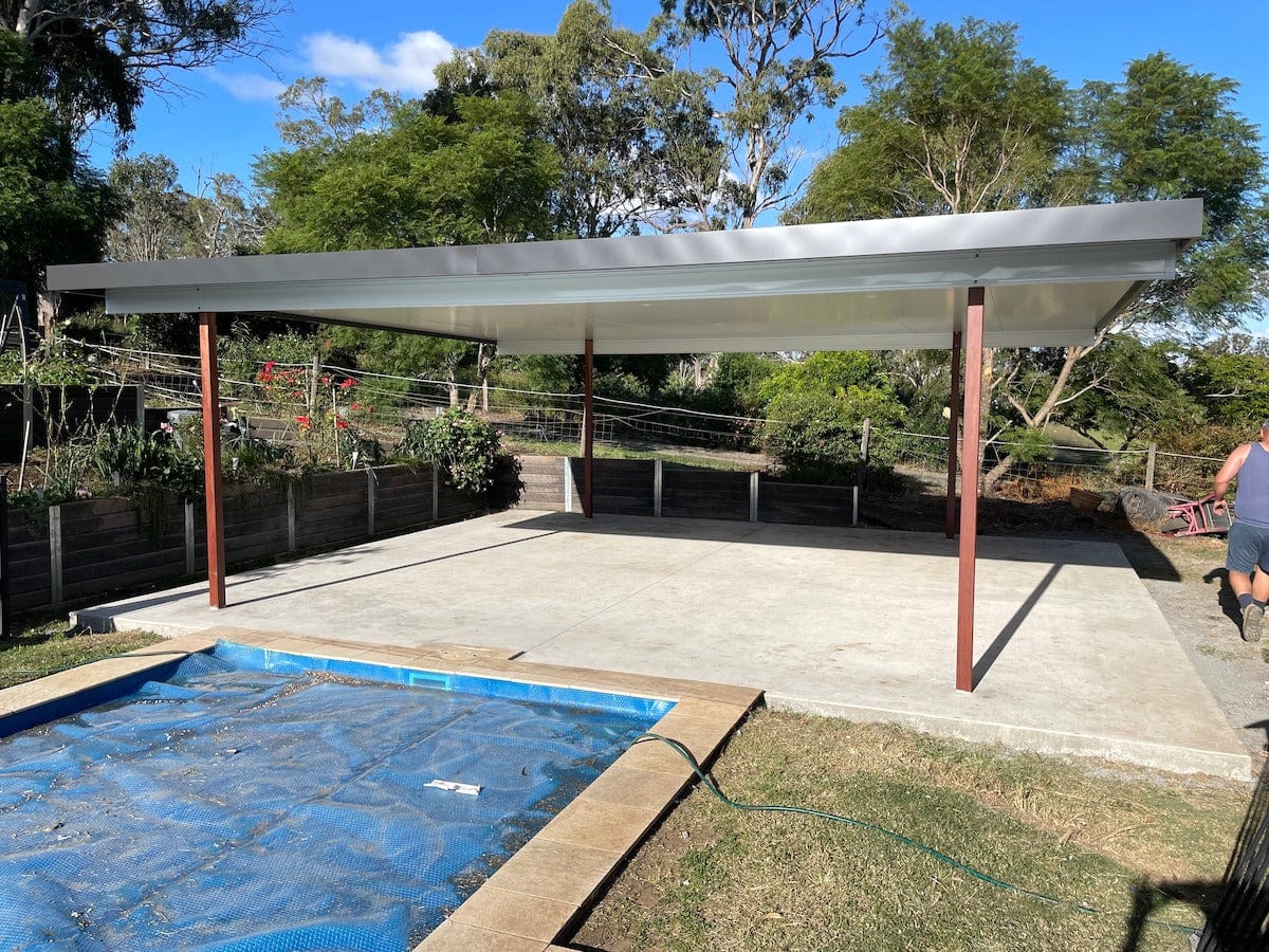 SmartKits Australia Free Standing, Flat Patio Roof- 11m (L) x 6m (W).