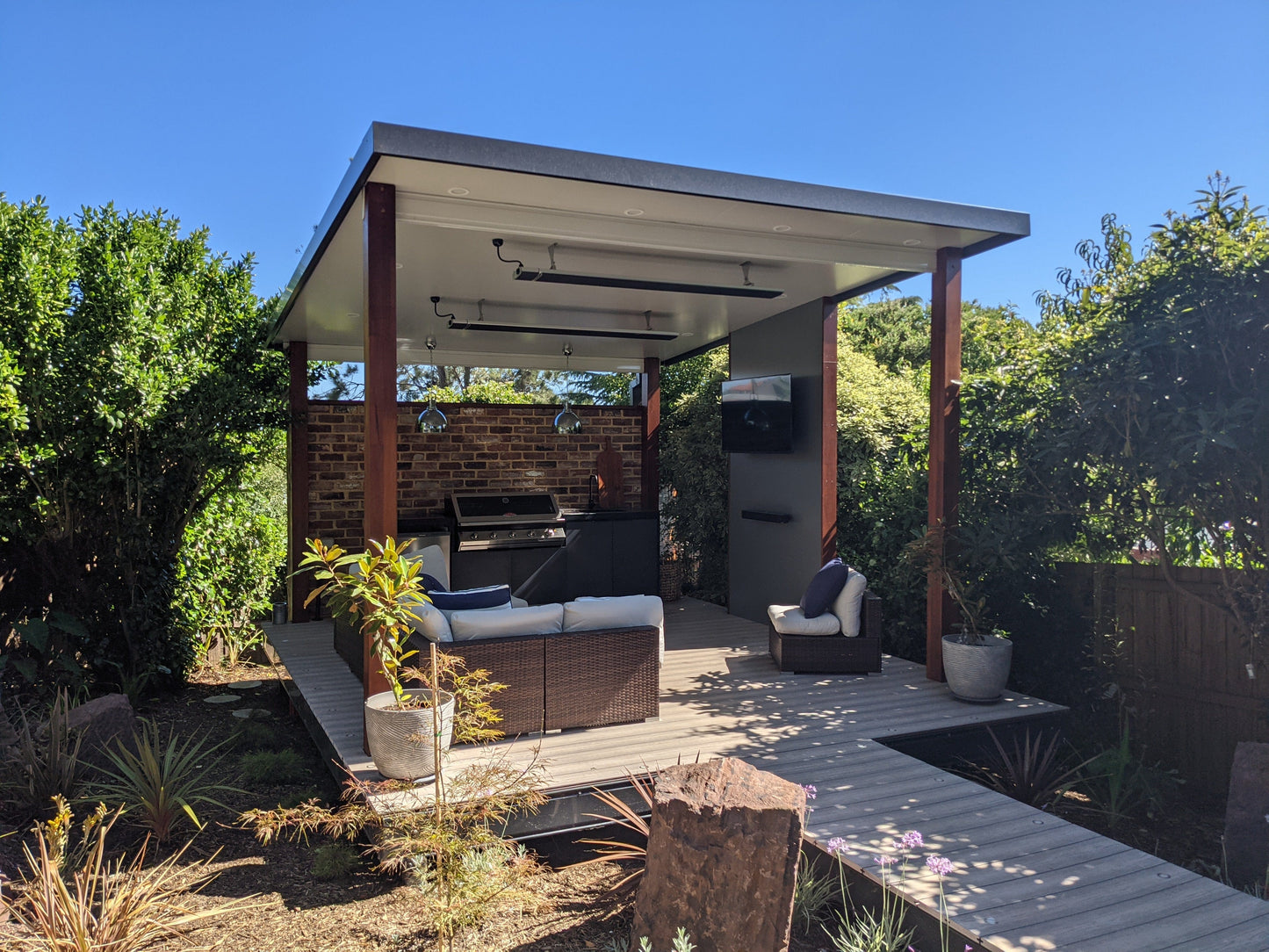 SmartKits Australia Free Standing, Flat Patio Roof- 9m (L) x 6m (W).