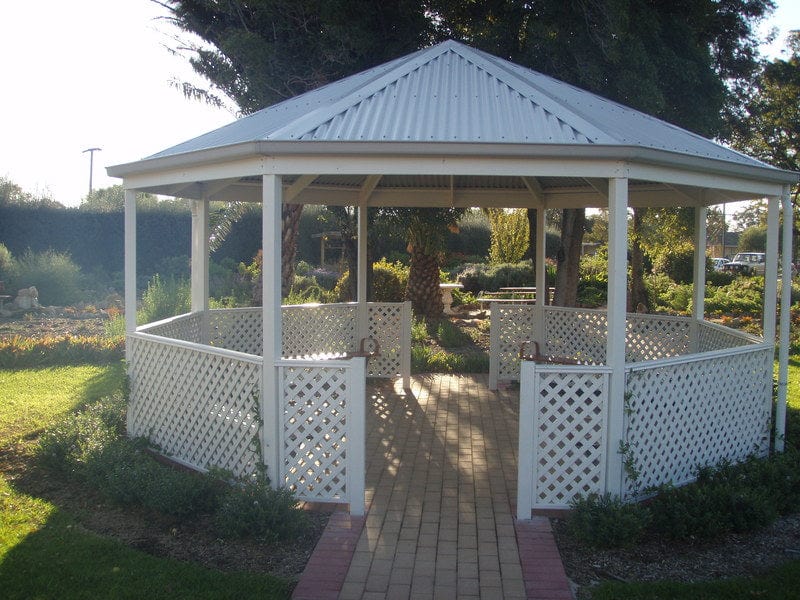 SmartKits Australia Gazebo, 8-sided 7M.