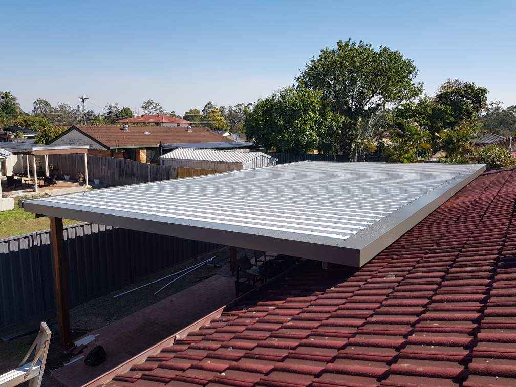 SmartKits Australia Insulated Flyover Roof- 5m (L) x 4m (W).