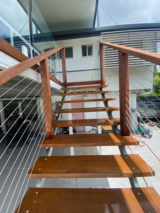 Stylish & Compliant: Hardwood Timber Balustrades with Stainless Steel Cables