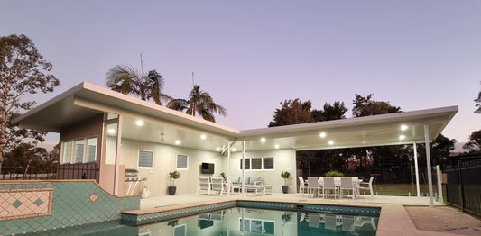 How Far Can Insulated Roof Panels Span? Smartkits Has the Answer