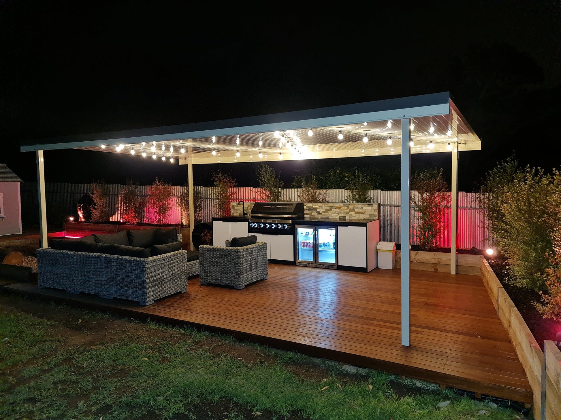 SmartKits Australia Free Standing, Flat Patio Roof- 3m (L) x 3m (W).