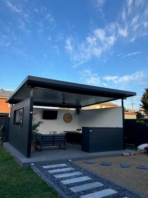 SmartKits Australia Free Standing, Flat Patio Roof- 3m (L) x 3m (W).
