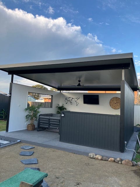 SmartKits Australia Free Standing, Flat Patio Roof- 3m (L) x 3m (W).